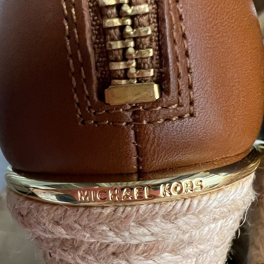 Women's Beige Michael Kors wedges Espadrille Sandals - Picture 9 of 9